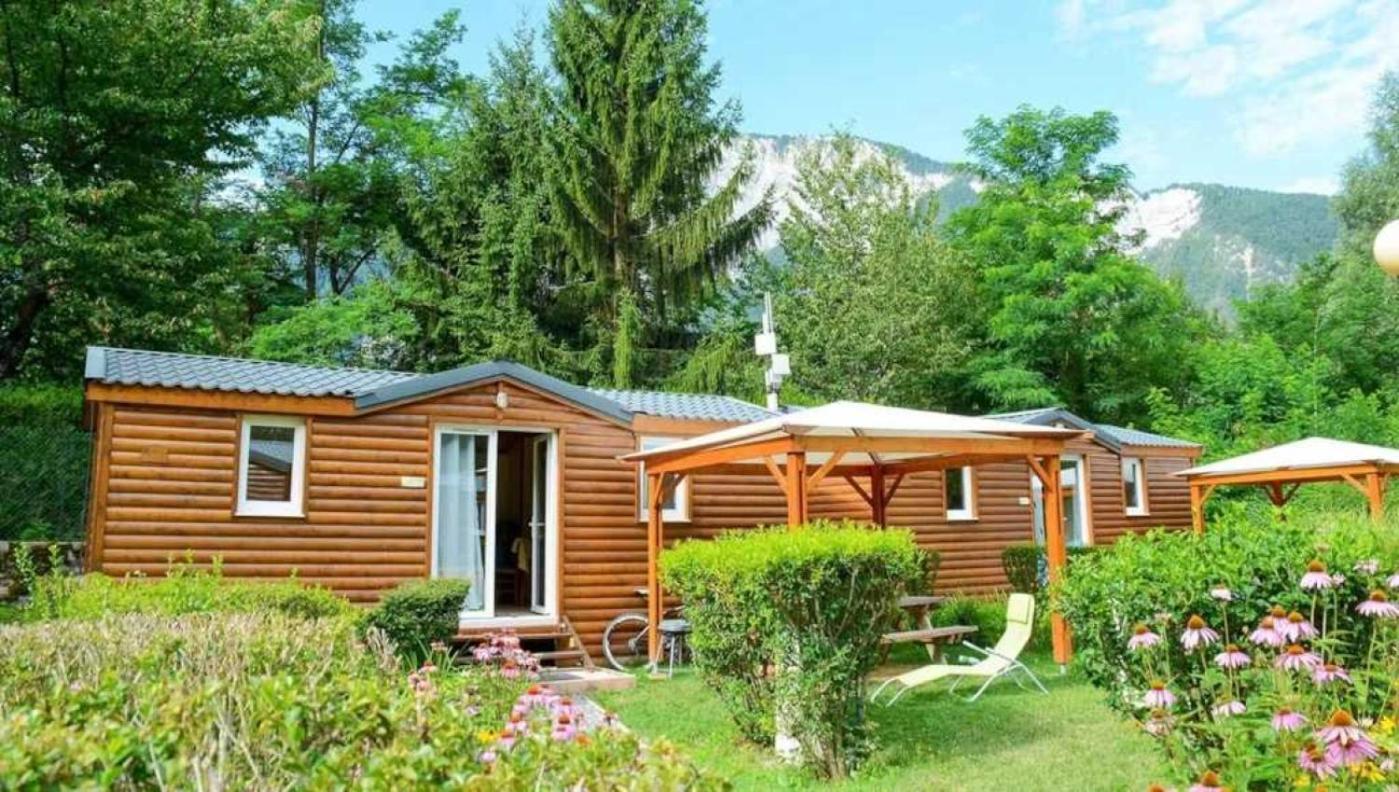 Camping 5 Etoiles - Piscine - Eeceff Le Bourg-dʼOisans エクステリア 写真