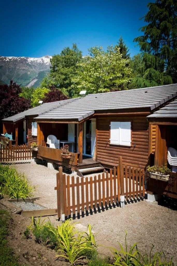 Camping 5 Etoiles - Piscine - Eeceff Le Bourg-dʼOisans エクステリア 写真